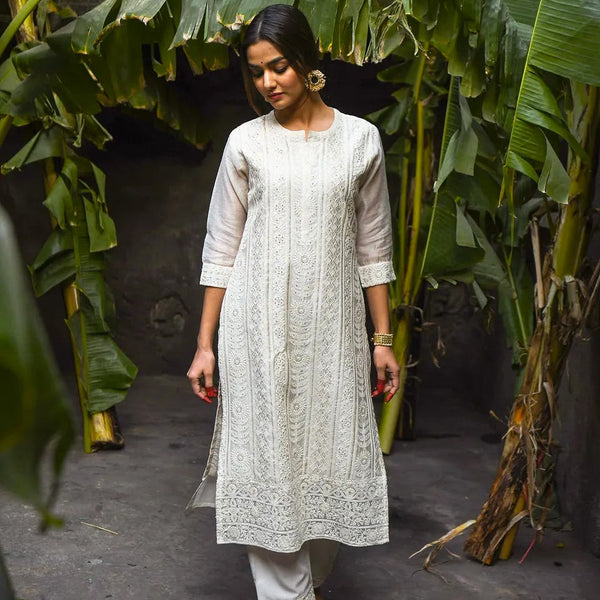 Chikankari-Elegance-Timeless-Artistry-for-Modern-Wardrobes Libaas e Lucknow