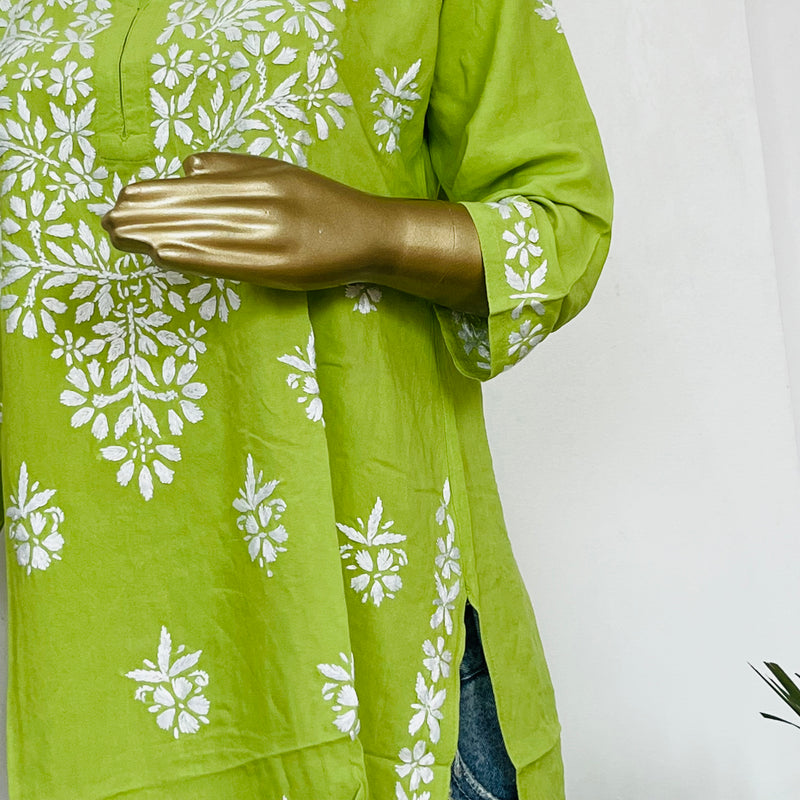 AIZAZ CHIKANKARI GREEN SHORT KURTA Libaas e Lucknow