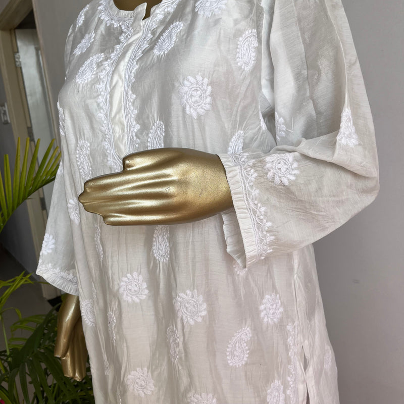 ANYA white Chanderi Chikankari Kurta Libaas e Lucknow