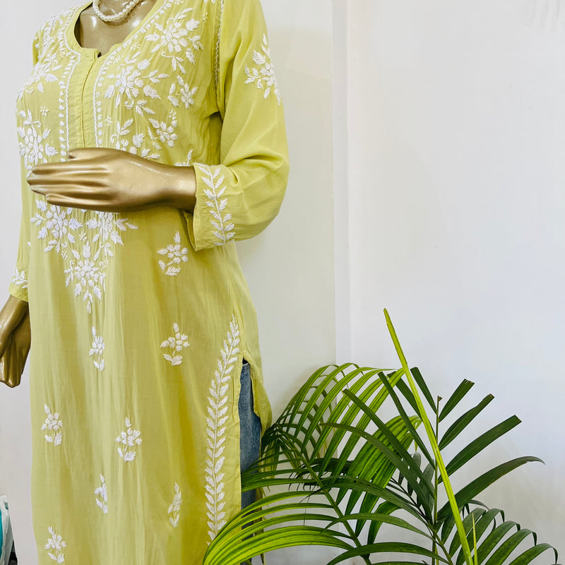 HARSHA GREEN CHIKANKARI MODAL KURTA Libaas e Lucknow