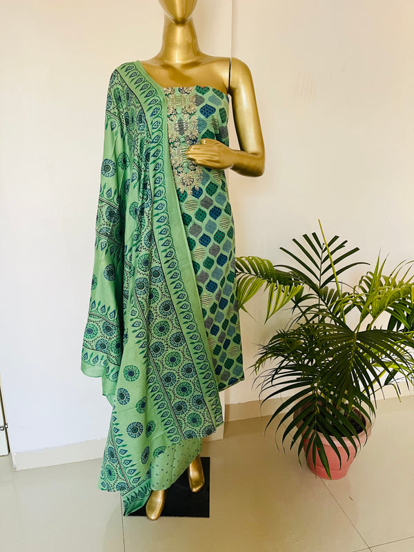 Green Foil Printed Suit Libaas e Lucknow