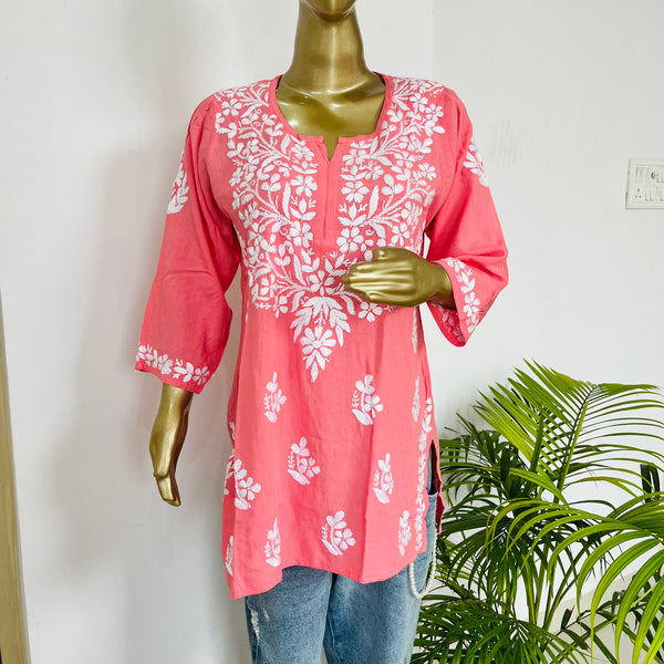 AIZAZ CHIKANKARI PINK SHORT KURTA Libaas e Lucknow