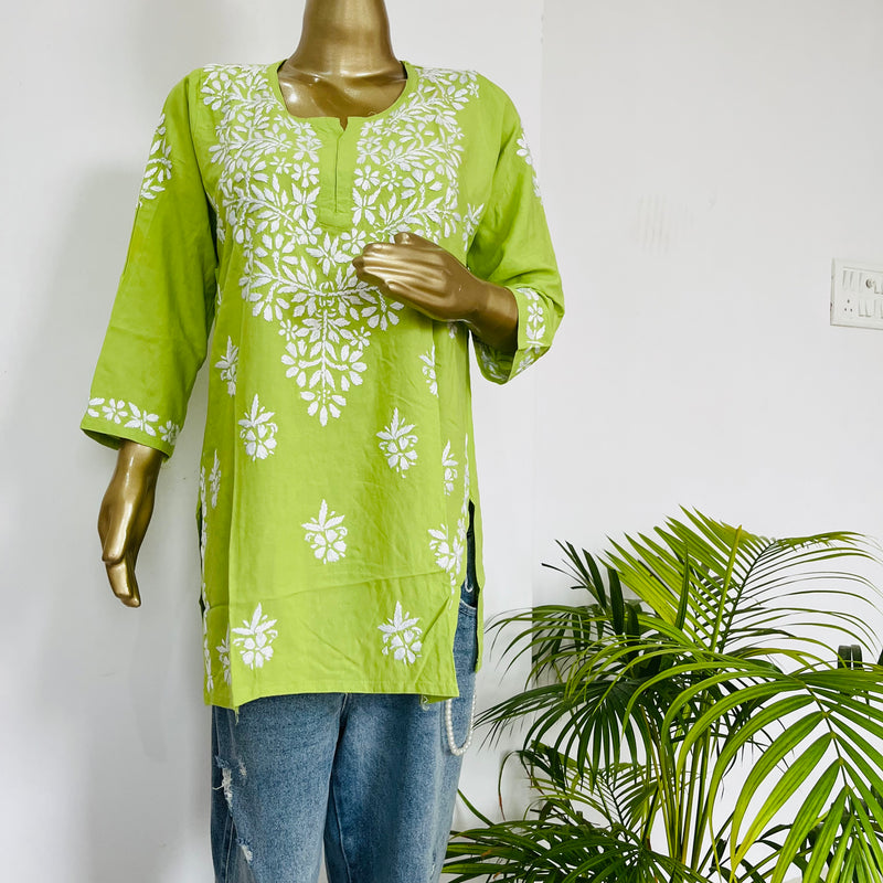 AIZAZ CHIKANKARI GREEN SHORT KURTA Libaas e Lucknow