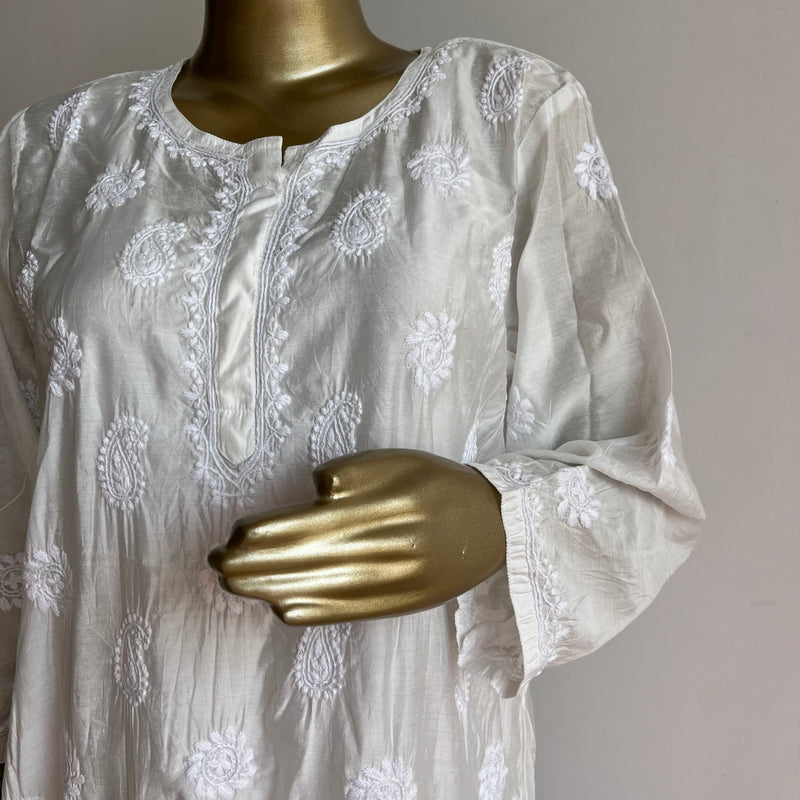 ANYA white Chanderi Chikankari Kurta Libaas e Lucknow