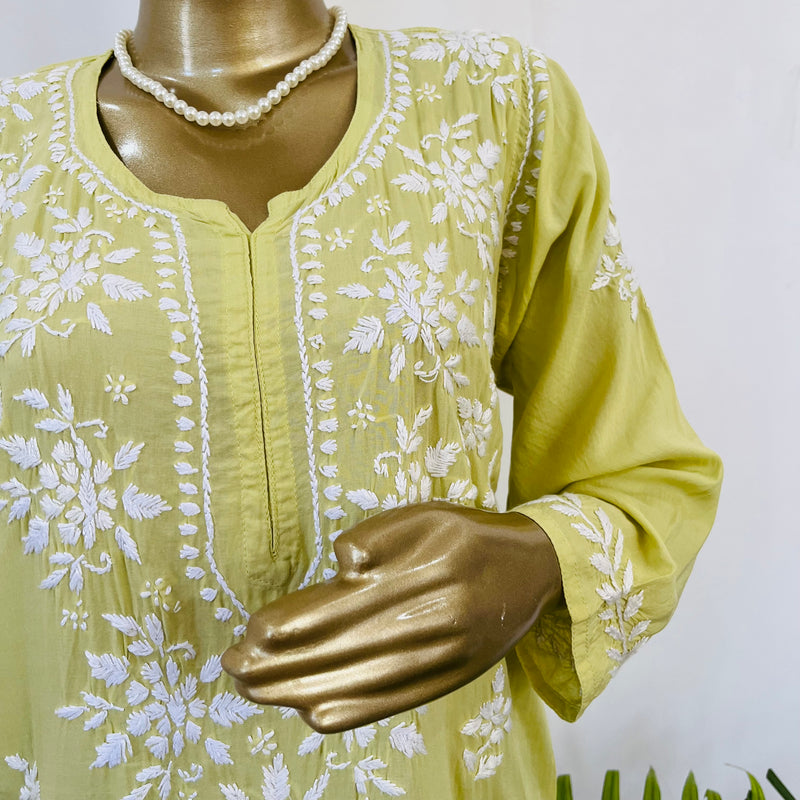 HARSHA GREEN CHIKANKARI MODAL KURTA Libaas e Lucknow