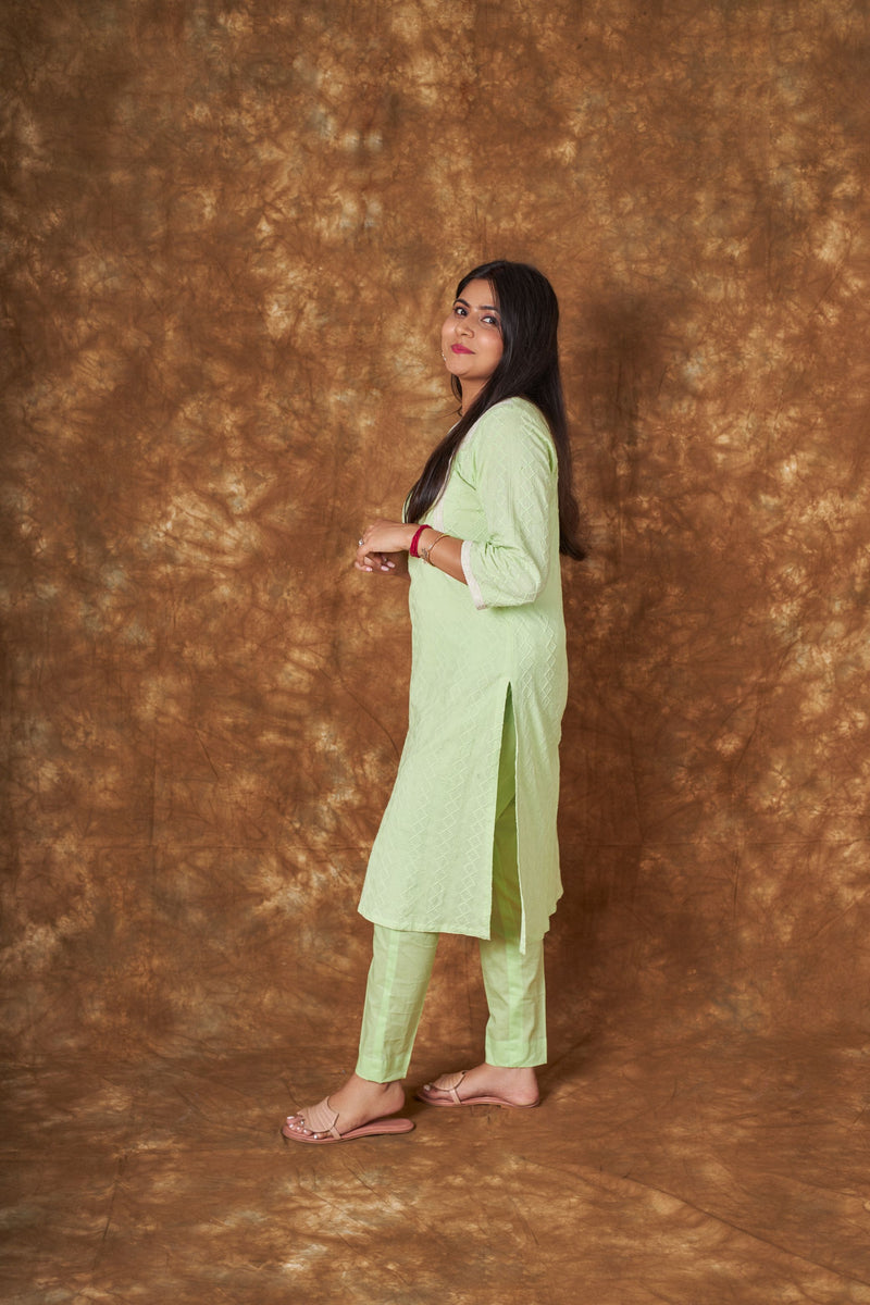 Zainab Chikankari Green Suit Set Libaas e Lucknow