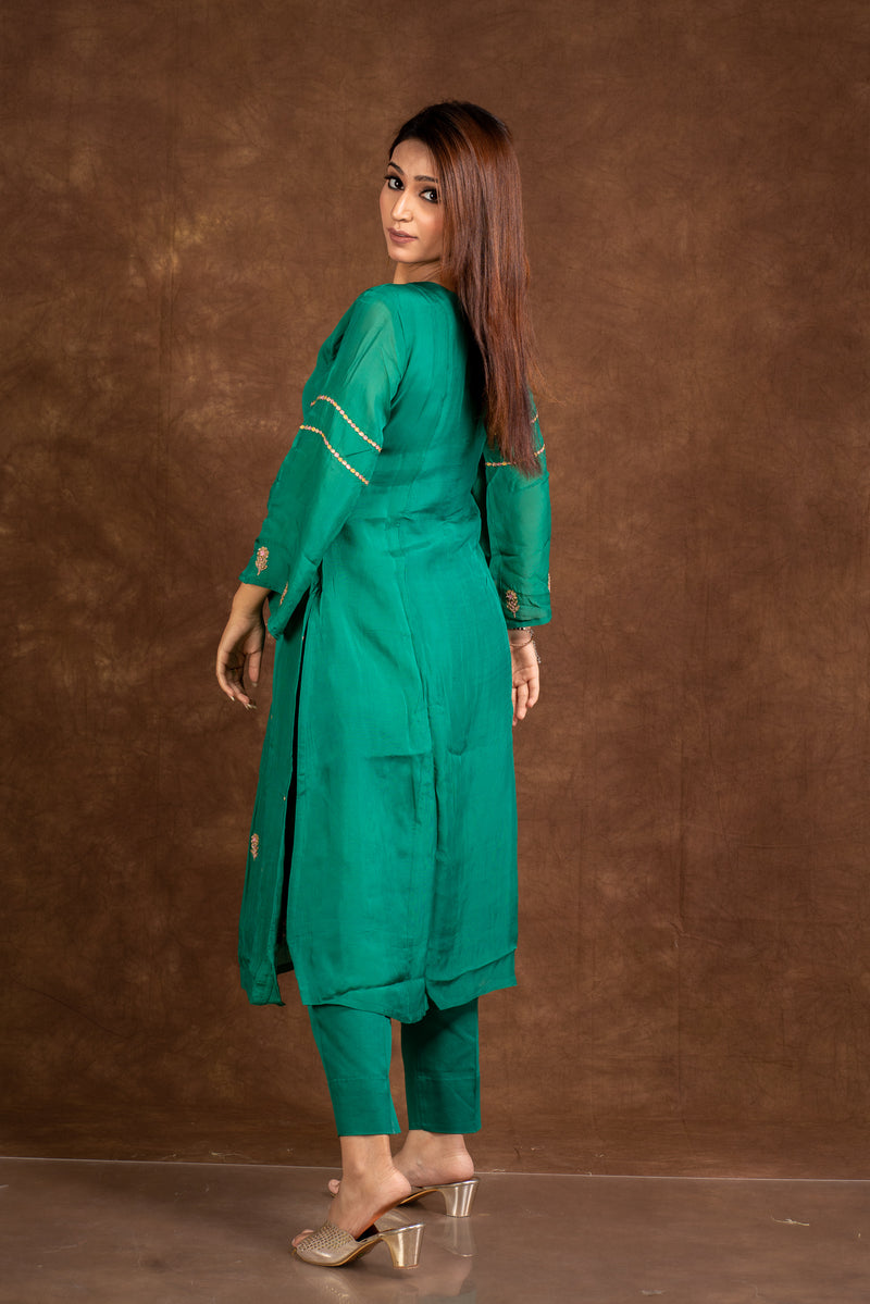 Rubab Green Booti Suit Set Libaas e Lucknow