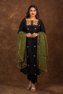 Sehar Black & Green Suit Set Libaas e Lucknow